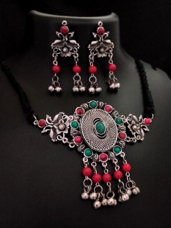 Ethnic-inspired-oxidized-jewelry-AKDDTON47